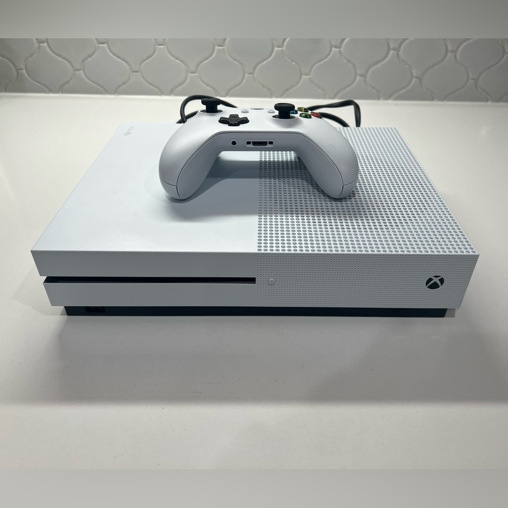 Xbox One S 1TB Console